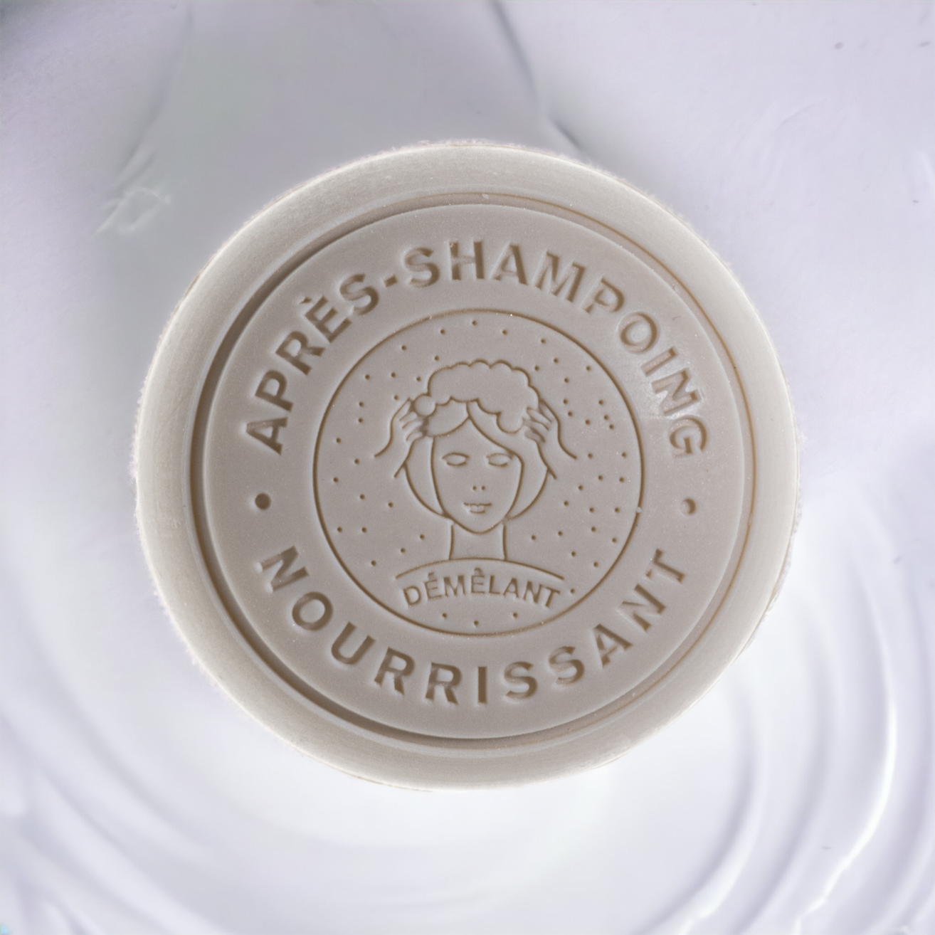 APRÈS SHAMPOING SOLIDE NOURRISSANT AU LAIT D'ÂNESSE BIO 110G