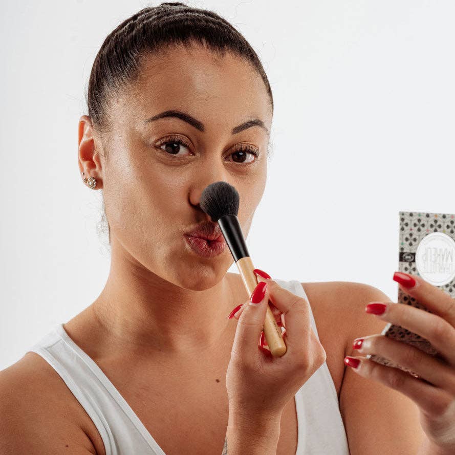 La poudre compacte BIO CHARLOTTE BIO